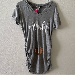 #momlife Maternity shirt